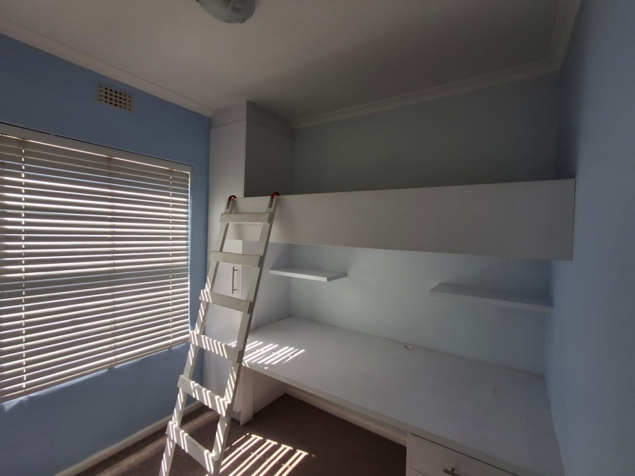 To Let 3 Bedroom Property for Rent in Buh Rein Estate Western Cape